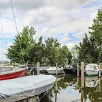 Nr 4 مكان تخييم Woubrugge