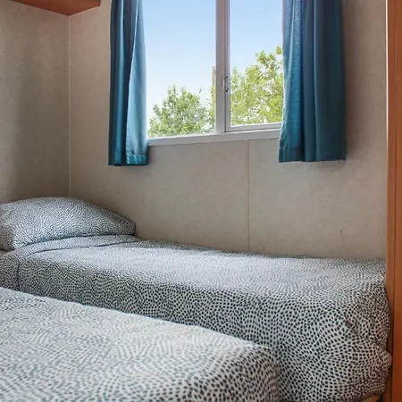 Nr 4 3* Woubrugge